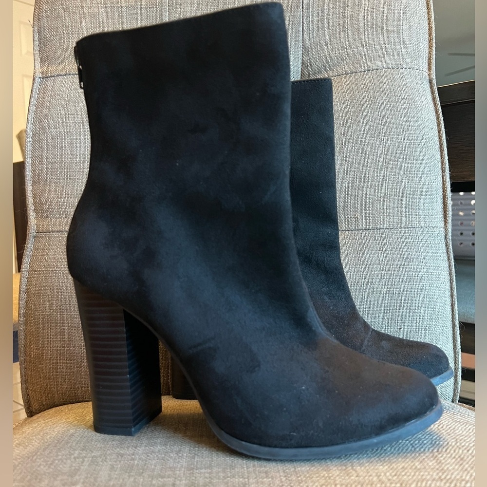 Black Faux Suede High Heel Ankle Boots - Womens 10 - Picture 5 of 5